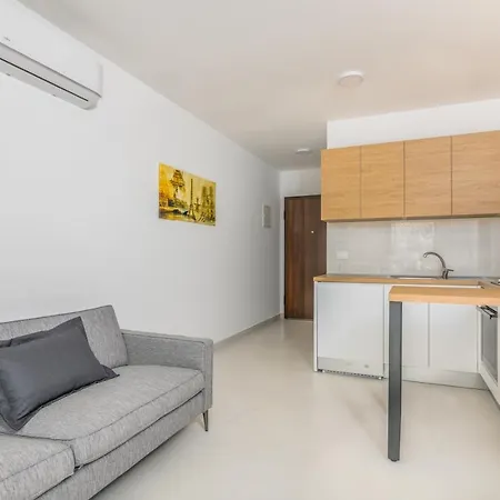 Stemark Apartman *
