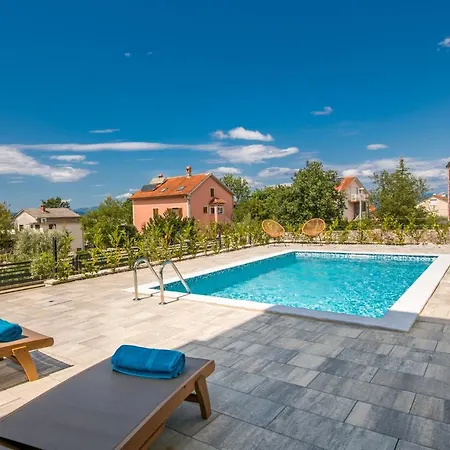 Apartament Stemark *