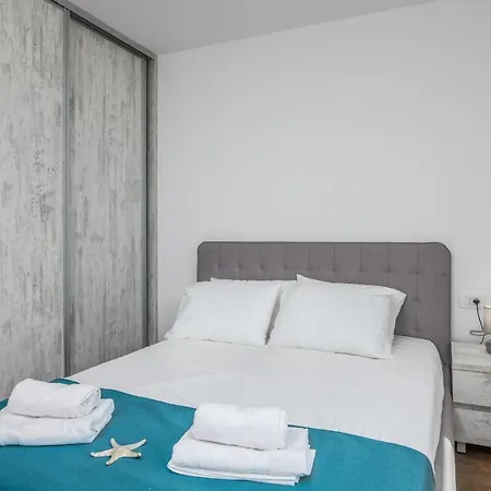 Apartament Stemark *