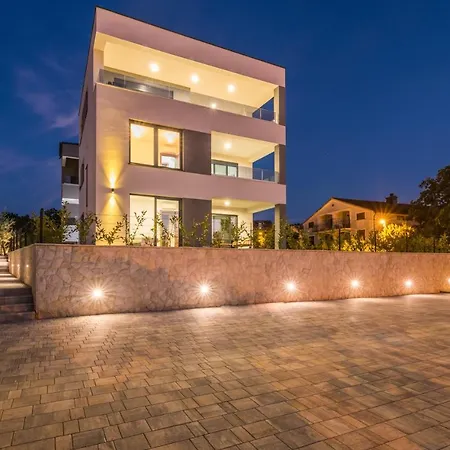 Stemark Apartament *