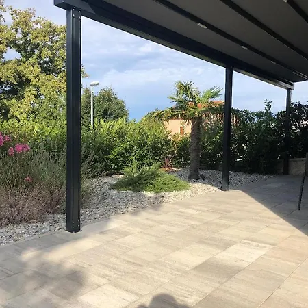 Stemark Apartament *